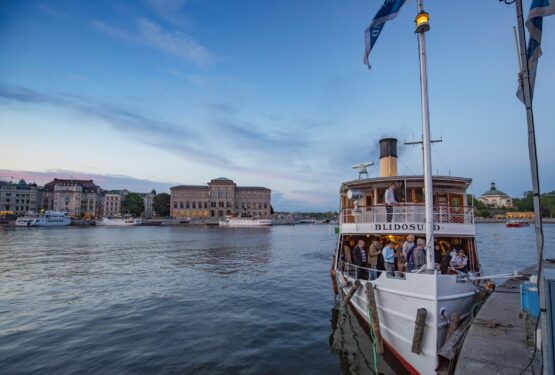 The steamer Blidösund is docked for the Tiny Däck event